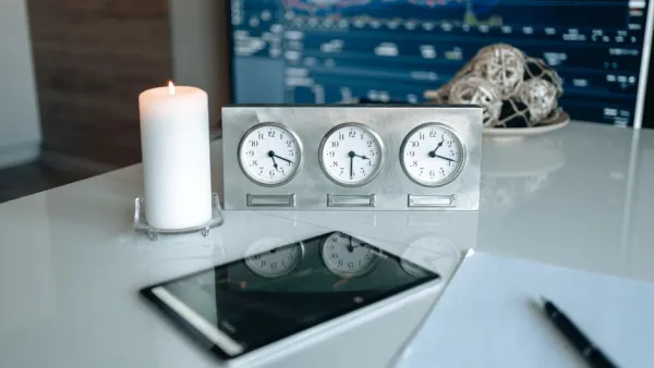 Dekoratif Masa Saati – Duvar Saati Modelleri