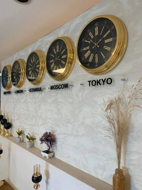 40 cm Gold Metal Tabelalı Siyah Kadran Ülke Başkenti Dünya Duvar Saati