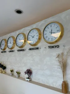 40 cm Gold Metal Tabelalı Romen Rakamlı Ülke Başkenti Dünya Duvar Saati