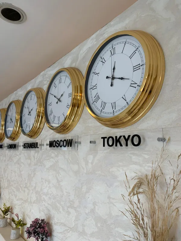 40 cm Gold Metal Tabelalı Romen Rakamlı Ülke Başkenti Dünya Duvar Saati