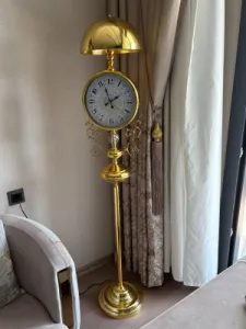 163 cm Gold Lambaderli Ayaklı Saat — Kristal Küre Detaylı