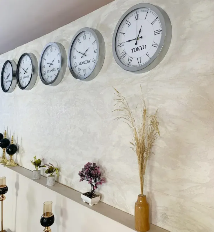 Dünya Saatleri Duvar Saati 36 cm Krom Metal 5’li Dünya Saatleri Seti